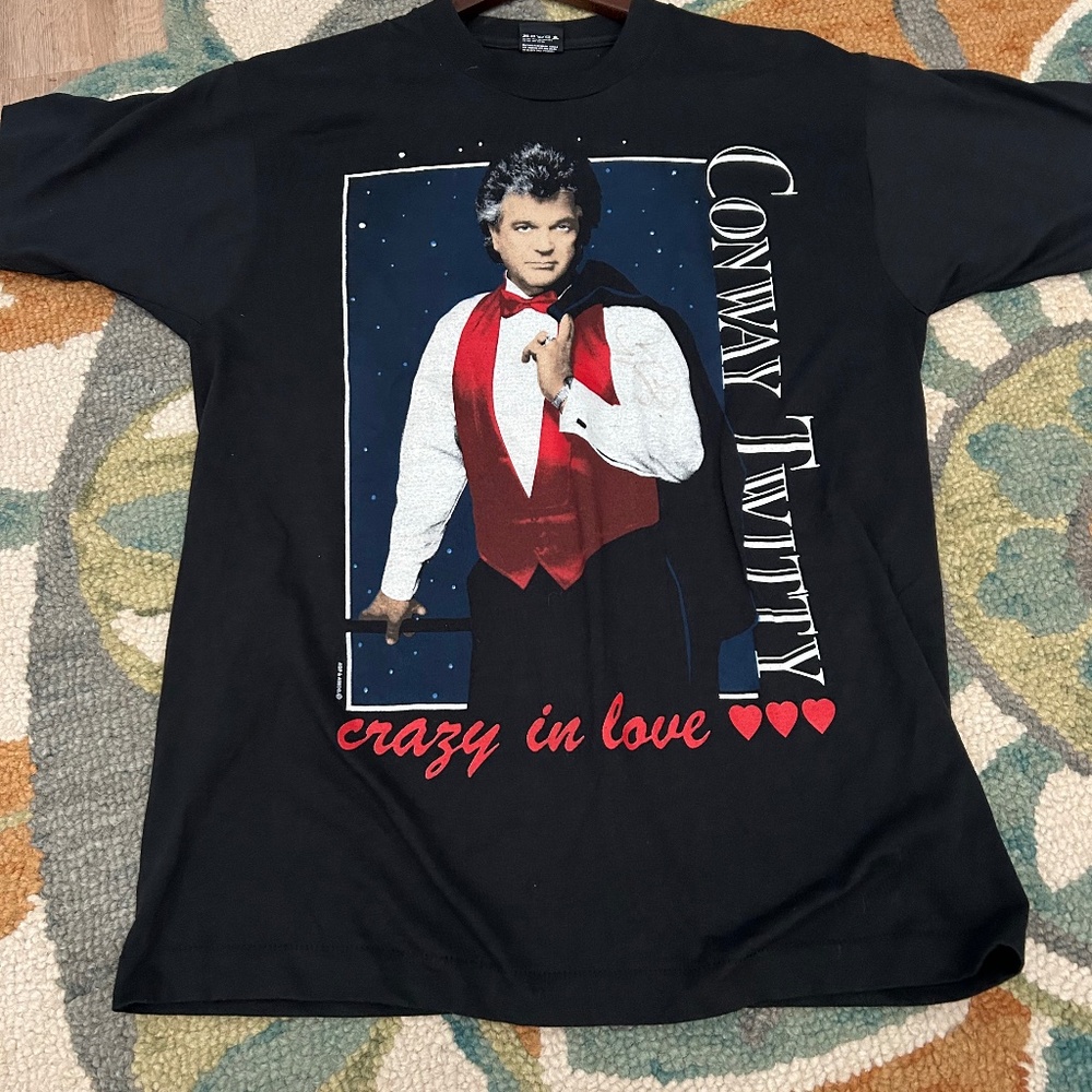 Vintage 90's Conway Twitty Crazy in Love Tshirt Size L